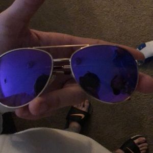 purple sunglasses